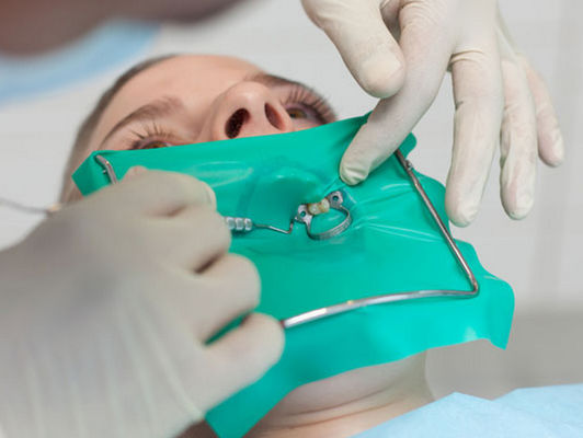 ورق های لاستیکی سد لاتکس خالص دندان Dental Cheek Retractor Material