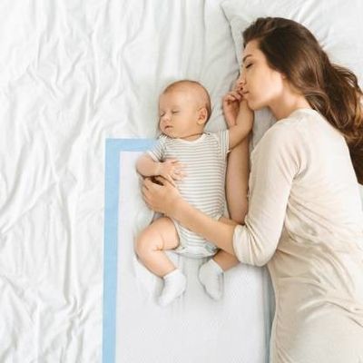جاذب زیر پد یکبار مصرف بیمارستانی نوزادان و بزرگسالان 7 لایه 65*51 سانتی متر